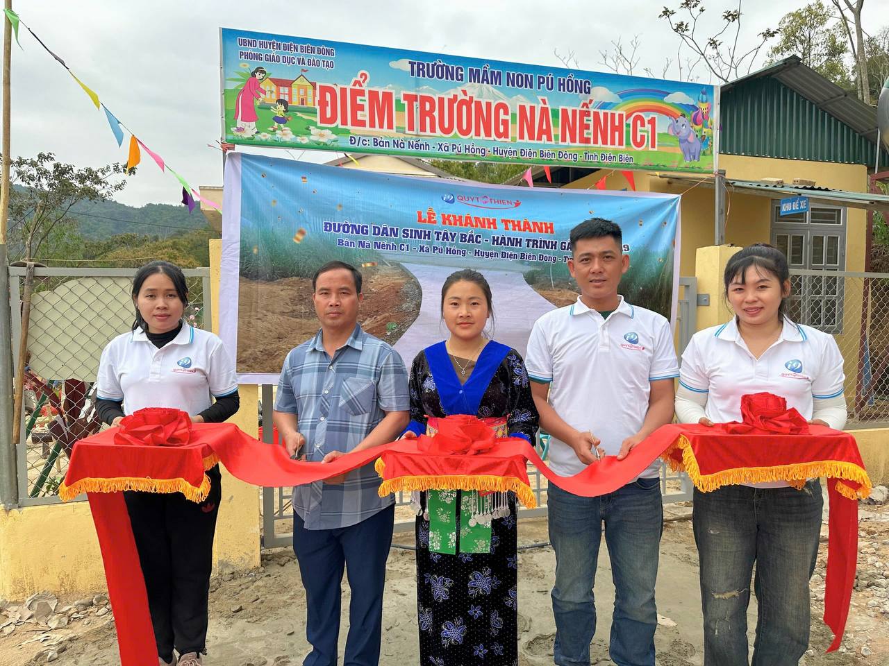 Biểu tượng mạng xã hội của Helo888, kết nối với cộng đồng người chơi cá cược trực tuyến và nhận thông tin cập nhật về khuyến mãi helo888 và sự kiện thể thao.